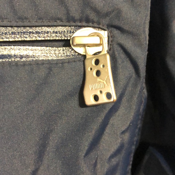 SOLD⭐️PUMA BMW Sauber F1 Team Windbreaker - Picture 4 of 7